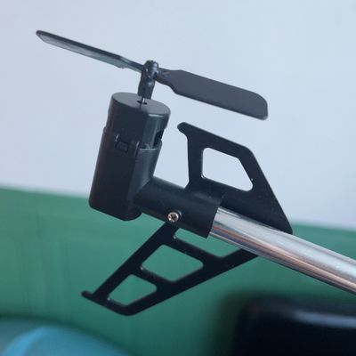 초보자 교육 스팀 훈련 HUGTEC F880 3.5 채널 장난감 헬리콥터 2.4G 원격 제어 헬리콥터 미니 Rc 헬리콥터