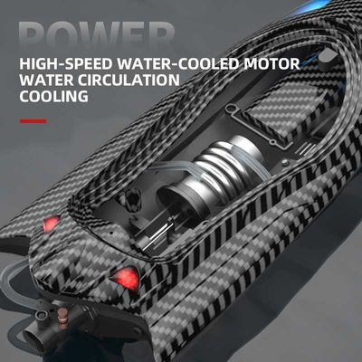 Fy011 고속 25KM/h RC 보트 2.4G 원격 제어 노출 된 잎이 없습니다 뒤집어 놓은 재설정 폭발적이고 강력한 RC 선박 장난감